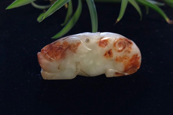 古玩玉器明打底和田玉雕“瑞獸”拍賣,當前價格26000元