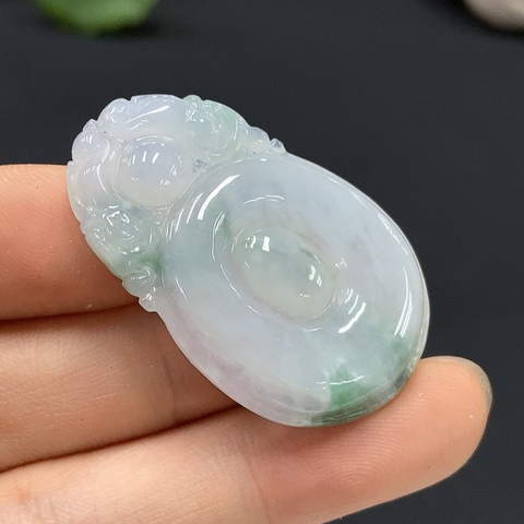 古玩玉器87天然翡翠雕刻福貝掛墜拍賣,當前價格260元