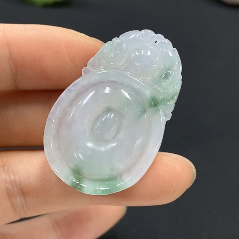 古玩玉器87天然翡翠雕刻福貝掛墜拍賣,當前價格260元