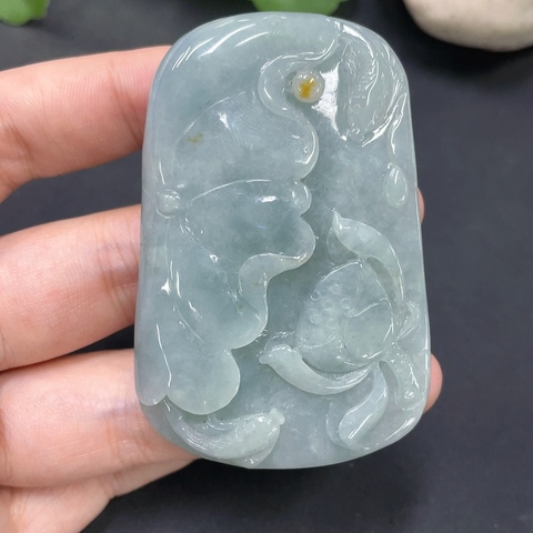古玩玉器101天然翡翠掛件總重62.741g拍賣，當(dāng)前價(jià)格268元