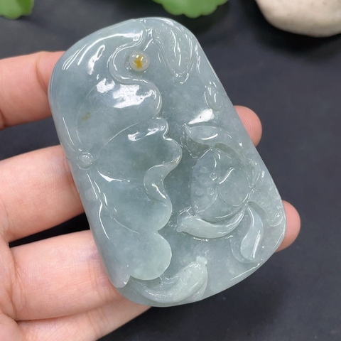 古玩玉器101天然翡翠掛件總重62.741g拍賣，當(dāng)前價(jià)格268元