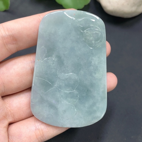 古玩玉器101天然翡翠掛件總重62.741g拍賣，當(dāng)前價(jià)格268元