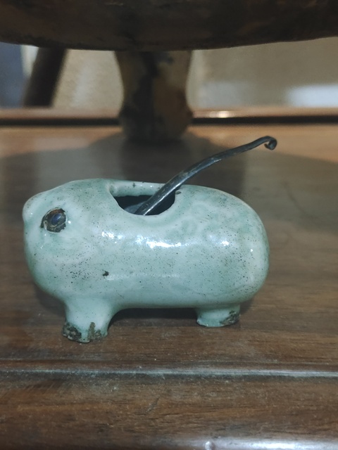 古玩陶瓷乾隆青釉仿生金蟾水盂拍賣，當前價格1600元