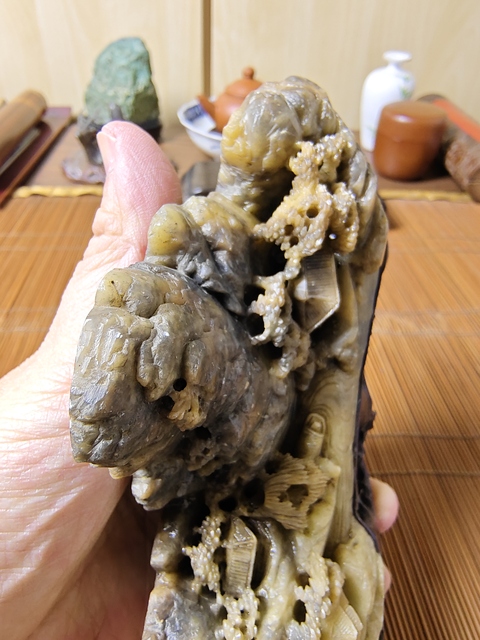 古玩雜項(xiàng)創(chuàng)匯青田石山子拍賣，當(dāng)前價(jià)格1580元