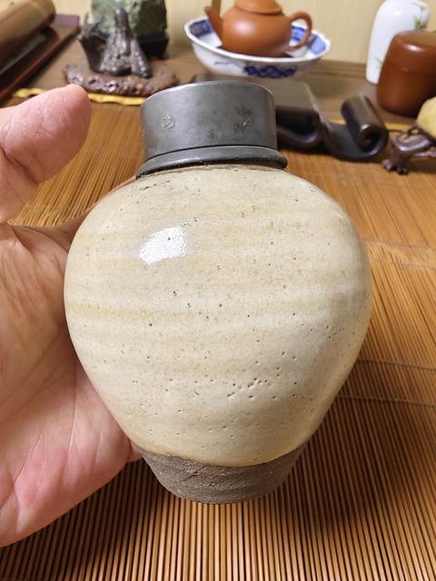 古玩陶瓷清晚 地方窯白釉罐茶葉罐拍賣,當前價格1680元