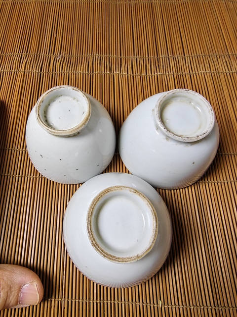 古玩陶瓷清晚 白釉仰鐘杯主人杯拍賣,當前價格98元