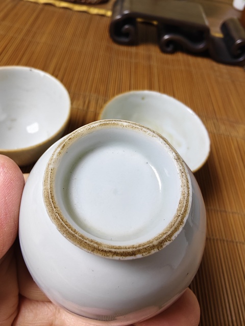 古玩陶瓷清晚 白釉仰鐘杯主人杯拍賣,當前價格98元