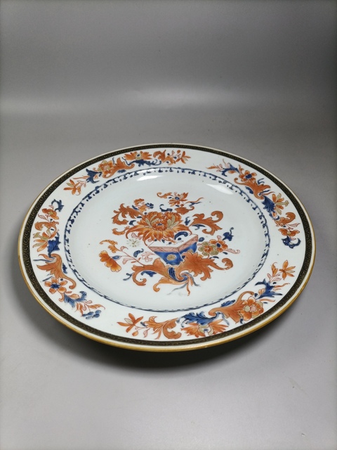 古玩陶瓷清早期藍料墨彩礬紅描金花卉紋盤拍賣，當前價格1980元