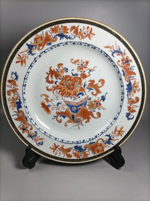 古玩陶瓷清早期藍料墨彩礬紅描金花卉紋盤拍賣，當前價格1980元