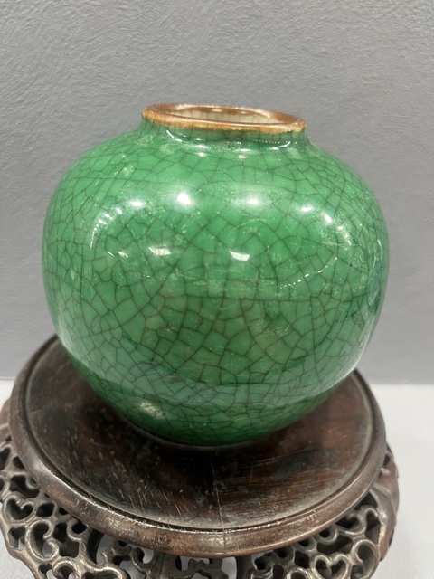 古玩陶瓷綠哥釉水盂拍賣(mài)，當(dāng)前價(jià)格6500元