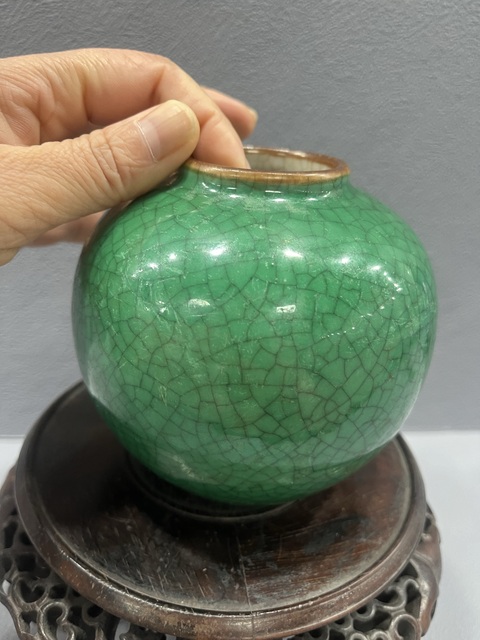 古玩陶瓷綠哥釉水盂拍賣(mài)，當(dāng)前價(jià)格6500元