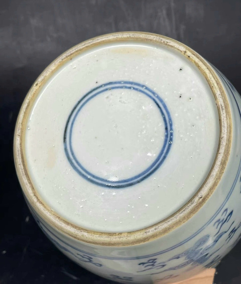 古玩陶瓷清雍正.龍鳳紋青花罐拍賣，當(dāng)前價(jià)格20000元