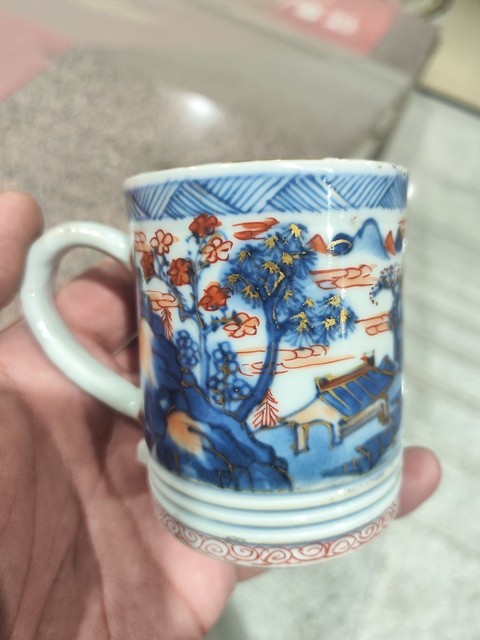 古玩陶瓷青花礬紅描金杯拍賣，當(dāng)前價(jià)格1600元