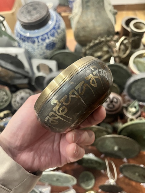古玩雜項(xiàng)民國(guó)銅缽拍賣(mài),當(dāng)前價(jià)格199元