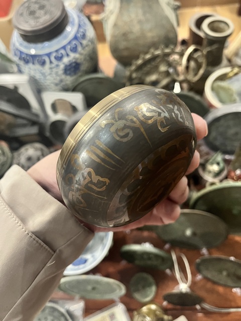 古玩雜項(xiàng)民國(guó)銅缽拍賣(mài),當(dāng)前價(jià)格199元