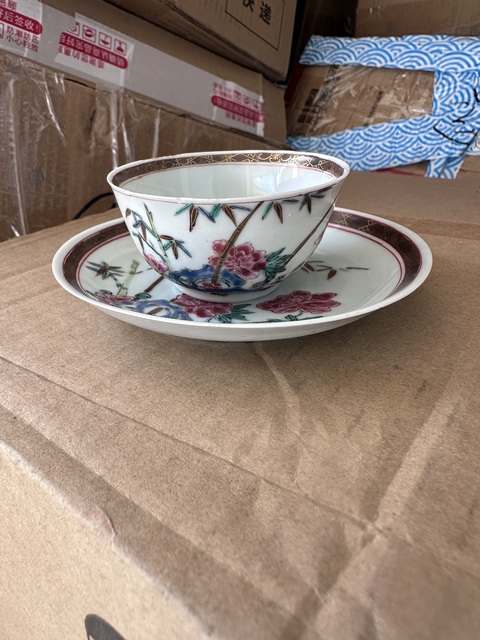 古玩陶瓷粉彩洞石花卉紋杯碟拍賣，當前價格2800元