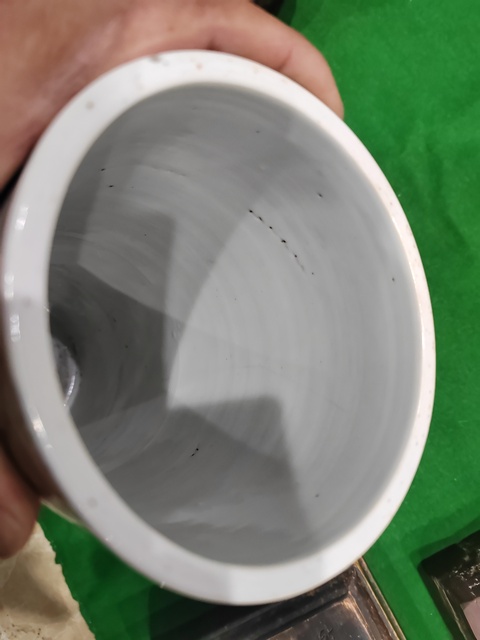 古玩陶瓷晚清淺降彩富貴牡丹帽筒拍賣，當前價格766元
