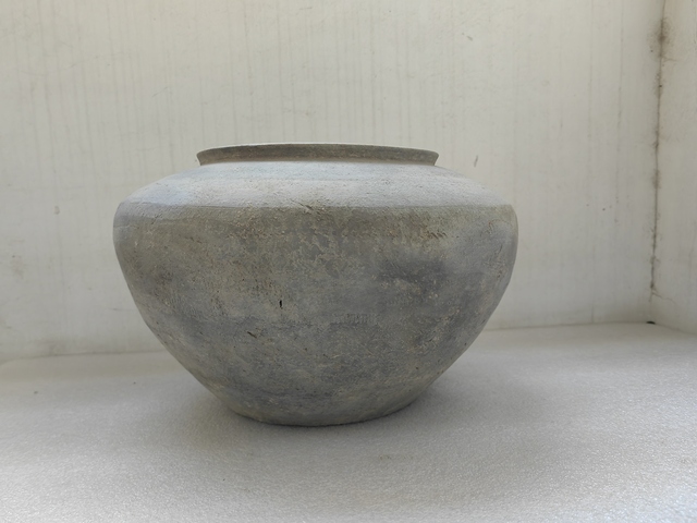 古玩陶瓷灰陶鉛筆工罐拍賣，當前價格850元