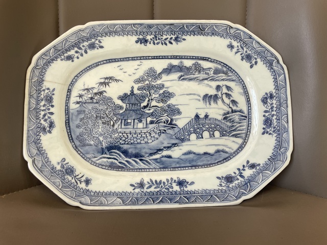 青花山水紋長方盤拍賣，當前價格1200元