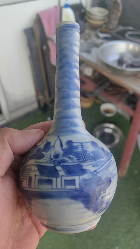 古玩陶瓷青花山水人物紋長頸瓶拍賣,當前價格1680元