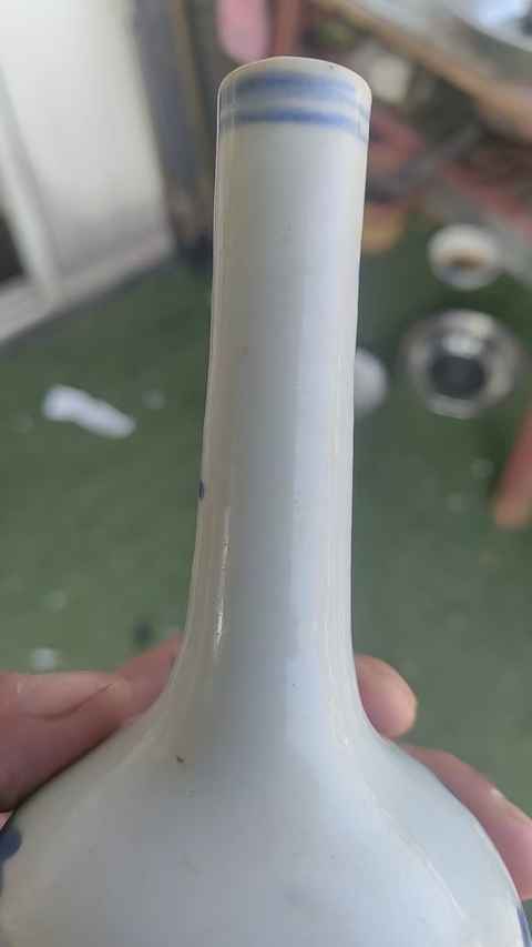 古玩陶瓷青花山水人物紋長頸瓶拍賣,當前價格1680元