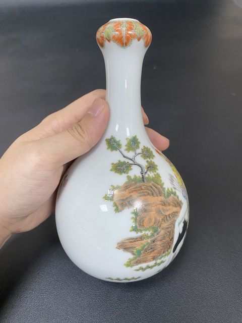 古玩陶瓷【2025精品琺瑯彩】乾隆大閱圖人物紋蒜頭瓶拍賣,當前價格198000元