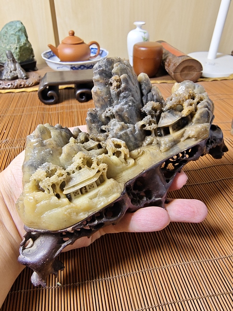 古玩雜項(xiàng)創(chuàng)匯青田石山子拍賣，當(dāng)前價(jià)格1580元