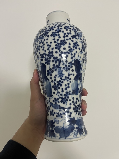 古玩陶瓷青花瓶拍賣,當(dāng)前價(jià)格3000元