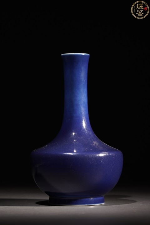 古玩陶瓷祭藍(lán)釉瓶拍賣，當(dāng)前價(jià)格3988元