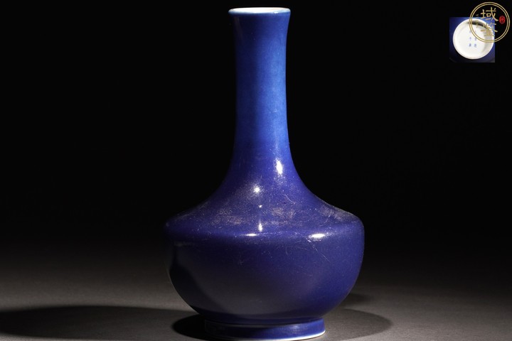 古玩陶瓷祭藍(lán)釉瓶拍賣，當(dāng)前價(jià)格3988元