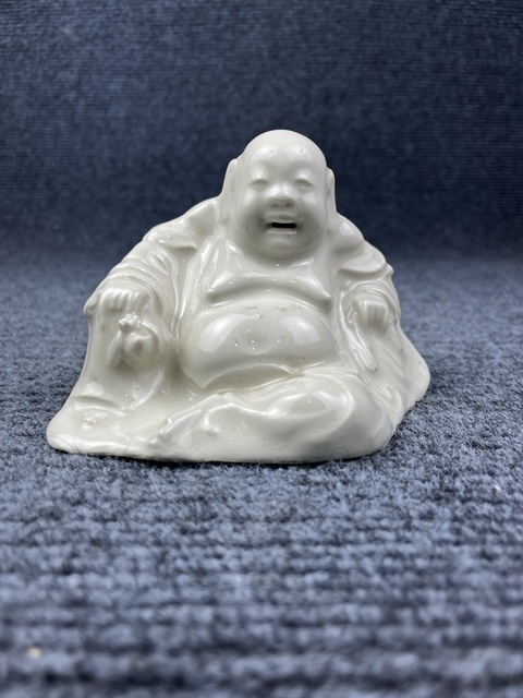 古玩陶瓷清末民初·白釉彌勒佛坐像拍賣，當(dāng)前價(jià)格888元
