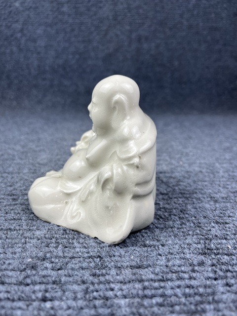 古玩陶瓷清末民初·白釉彌勒佛坐像拍賣，當(dāng)前價(jià)格888元
