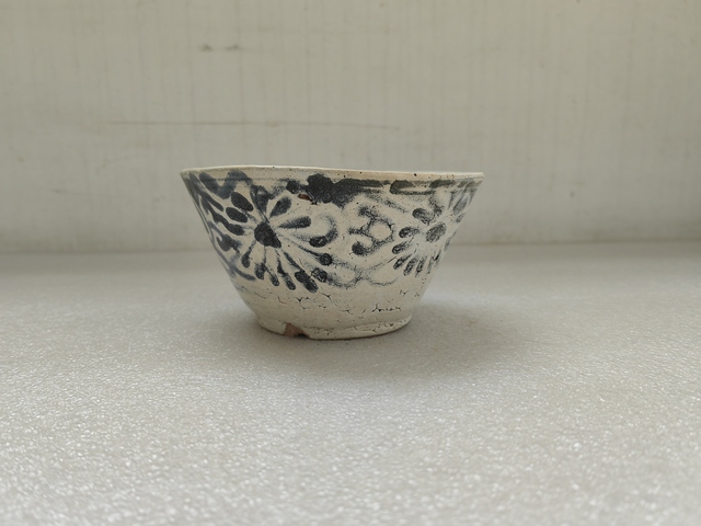 古玩陶瓷青花花卉紋茶碗拍賣,當(dāng)前價(jià)格680元