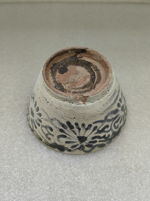 古玩陶瓷青花花卉紋茶碗拍賣,當(dāng)前價(jià)格680元