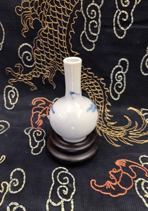 古玩陶瓷康熙款青花(和合二仙)小天球瓶拍賣,當前價格6888元