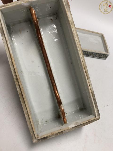 古玩陶瓷清咸豐廣彩人物花鳥紋筆盒拍賣，當前價格3380元