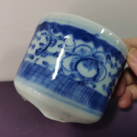 古玩陶瓷清中期青花淡描花卉紋香爐拍賣,當前價格1660元