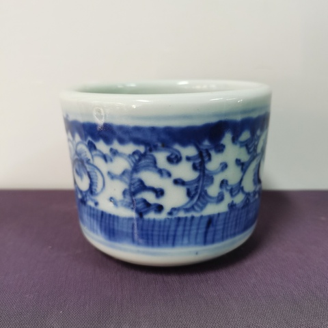 古玩陶瓷清中期青花淡描花卉紋香爐拍賣,當前價格1660元