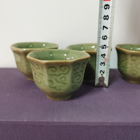古玩陶瓷民國創匯青釉刻花茶杯四件拍賣，當前價格1100元
