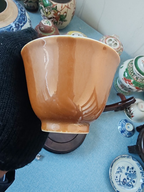古玩陶瓷晚清民國外紫金釉內青花魚澡紋杯一對拍賣，當前價格1180元