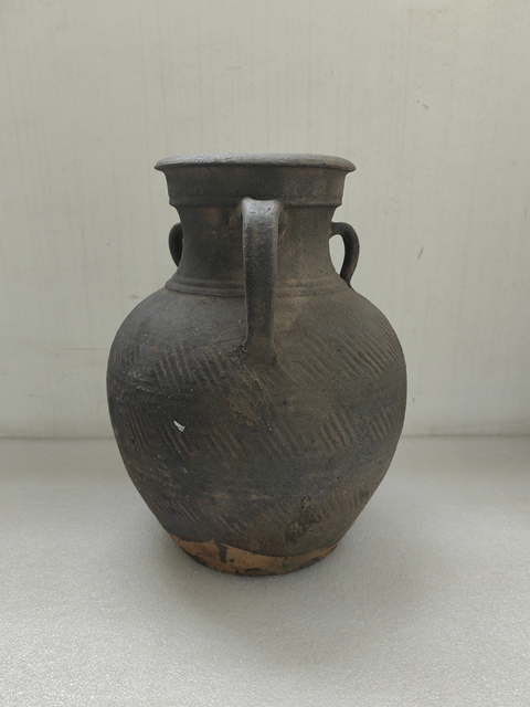 古玩陶瓷褐釉席紋花澆拍賣,當(dāng)前價(jià)格298元