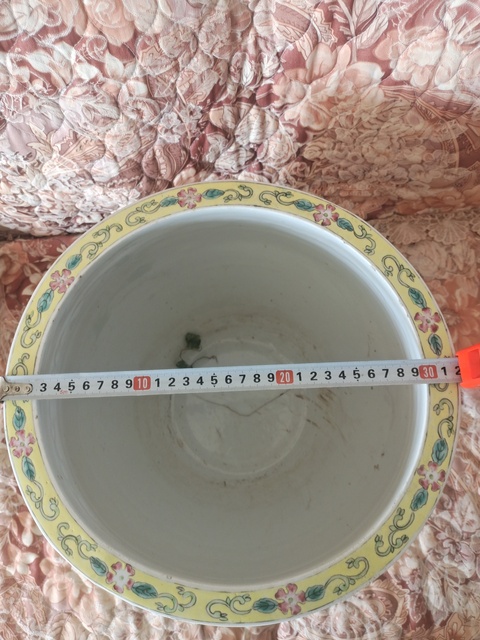 古玩陶瓷瓜蝶連綿粉彩缸拍賣，當前價格1200元