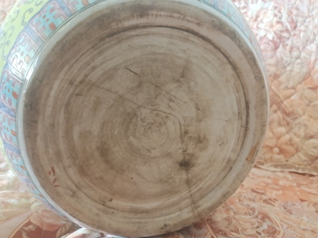 古玩陶瓷瓜蝶連綿粉彩缸拍賣，當前價格1200元
