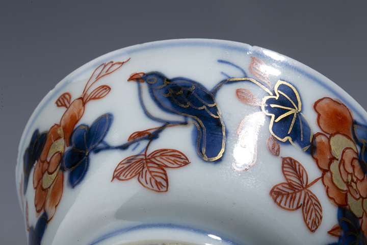 古玩陶瓷康熙·青花礬紅描金花鳥紋杯真品鑒賞圖