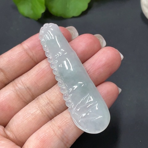 古玩玉器105天然翡翠竹節題材掛件拍賣，當前價格98元