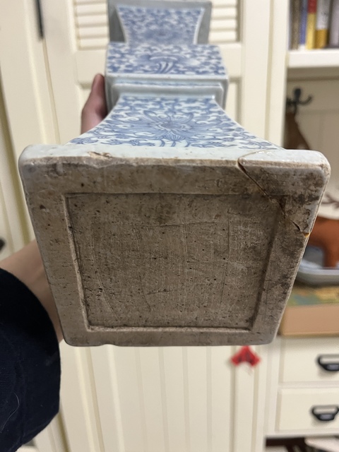 古玩陶瓷花卉紋青花四方花觚拍賣,當前價格5000元