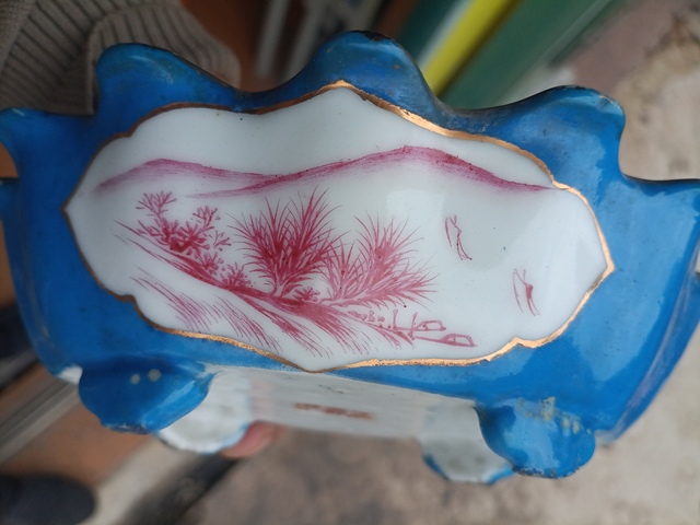 古玩陶瓷藍釉開光胭脂紅彩山水人物紋水仙盆拍賣,當前價格666元
