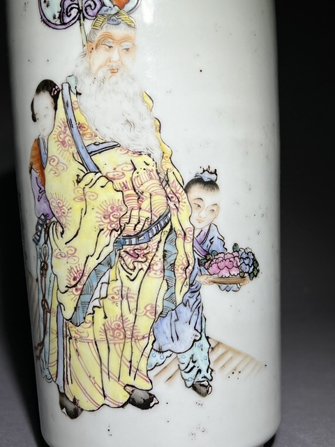 古玩陶瓷粉彩人物瓶拍賣，當前價格8600元
