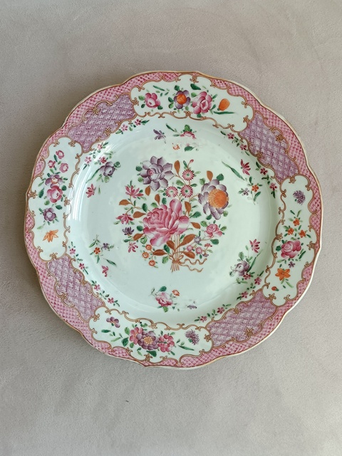 古玩陶瓷洋彩花卉紋花口盤拍賣，當前價格1680元