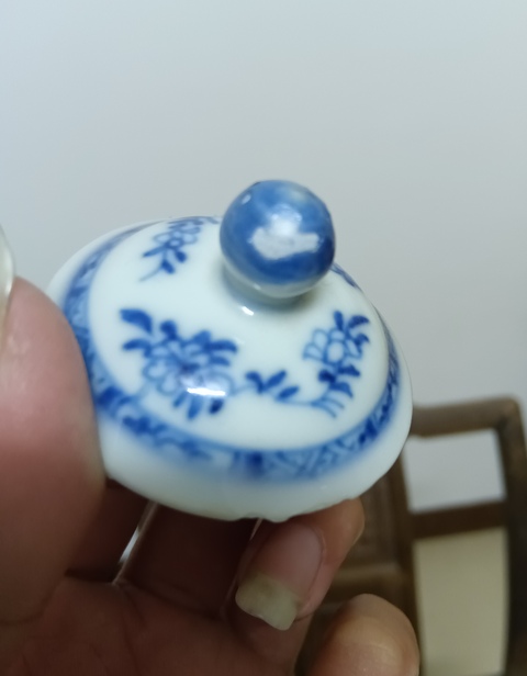古玩陶瓷康熙青花花卉紋執(zhí)壺拍賣，當前價格5800元